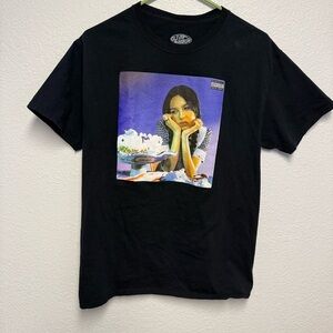 Olivia Rodrigo Sour tshirt size medium